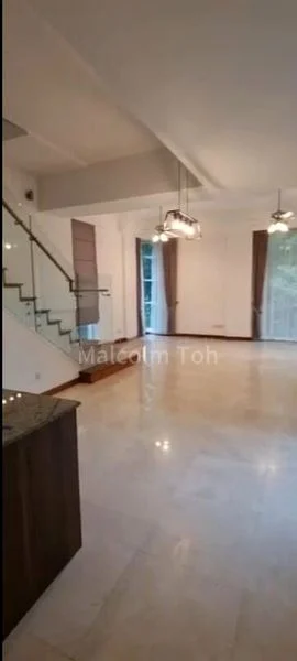 4 Bed Cluster House (Landed) for Rent in  Whiteshores - Image 2