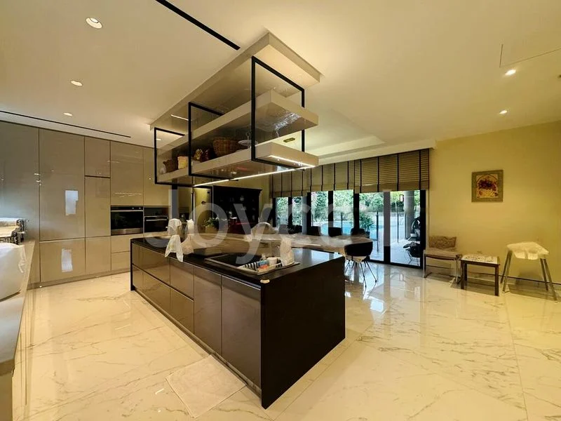 9 Bed Bungalow (Landed) for Sale in  Mayfair Modern - Image 14