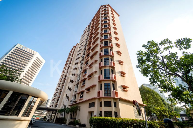 3 Bed Apartment (Condo) for Rent in  Parkway View - Image 1