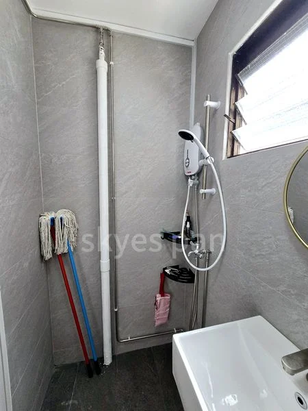 Common Room (HDB) for Rent in  526 Hougang Avenue 6 - Image 6