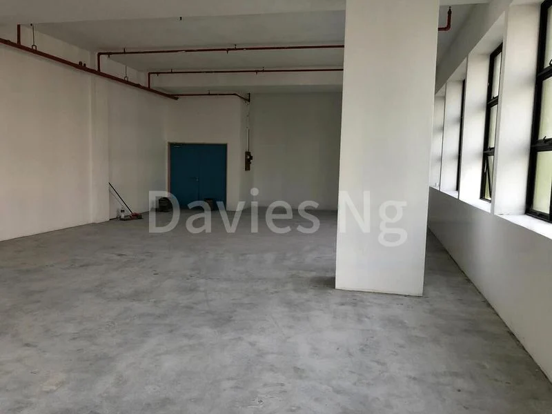 Light Industrial (B1) for Rent in Mae Industrial Building - Image 2