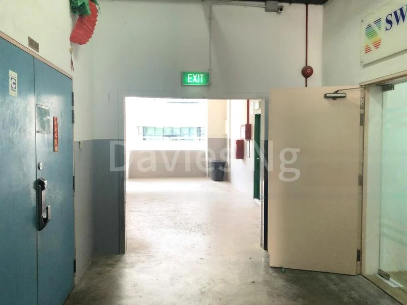 Light Industrial (B1) for Rent in Mae Industrial Building - Image 1