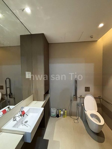 Shop / Shophouse for Rent: ❤️Gym & Fitness Lift Access Concrete Flooring Padded Multiple Shower Rooms Outdoor Terrace - Image 1