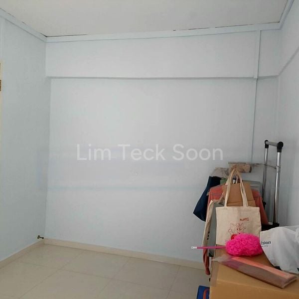 Common Room (HDB) for Rent in  150 Woodlands Street 13 - Image 2