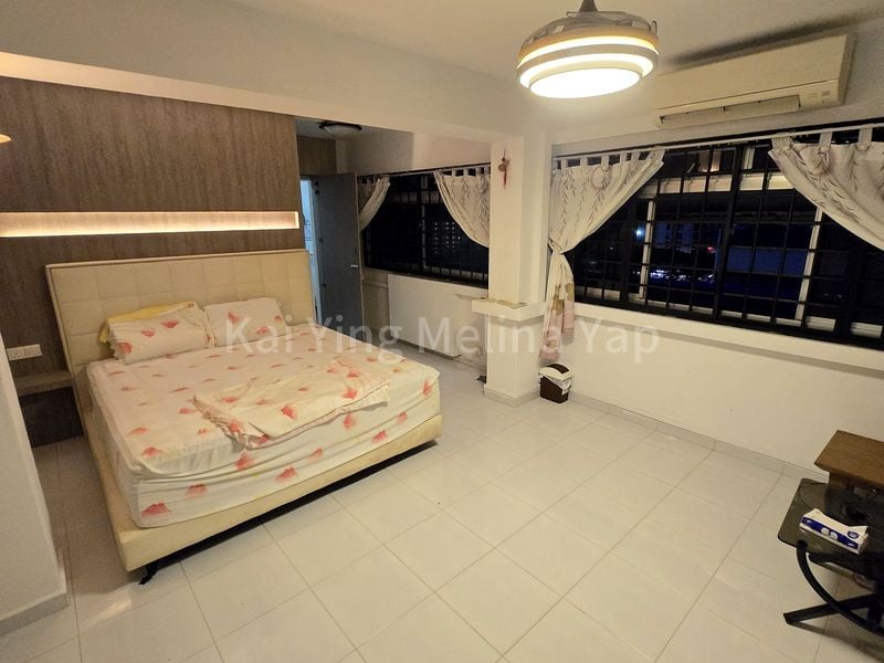 5 Room (5I) HDB for Rent in 464 Upper Serangoon Road - Image 1