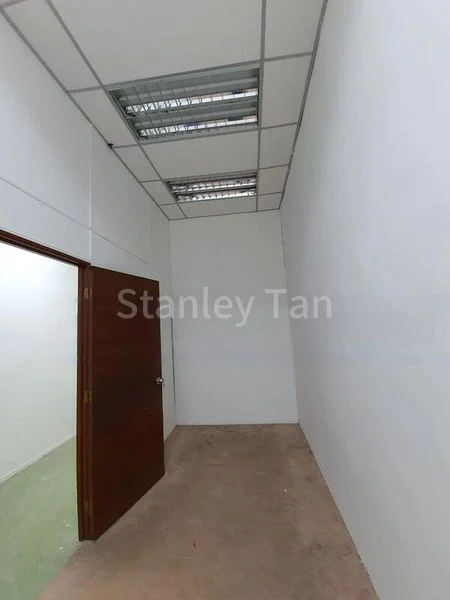 Office for Rent: Hillview Building - Image 1
