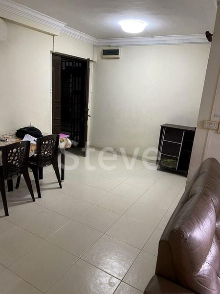 4 Room (4A) HDB for Rent in  82 Strathmore Avenue - Image 1
