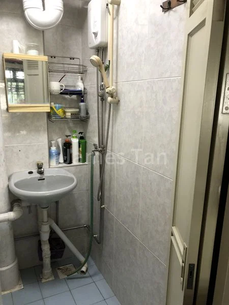 Common Room (HDB) for Rent in  12 Holland Avenue - Image 13