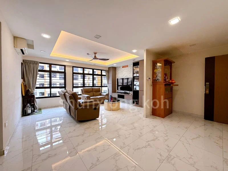 5 Room (5I) HDB for Sale in  457A Sengkang West Road - Image 1