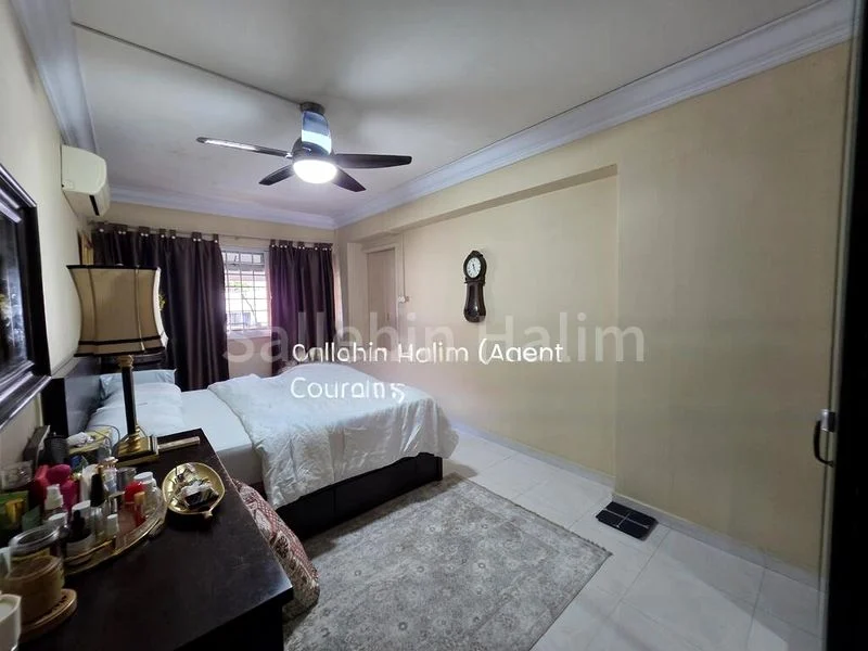 5 Room (5I) HDB for Sale in  389 Tampines Street 32 - Image 4