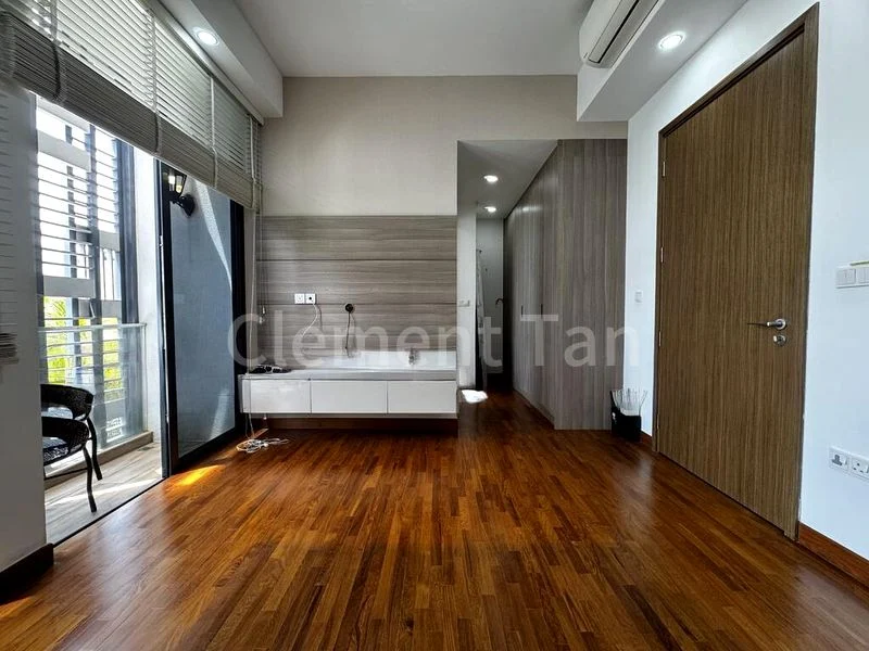 4 Bed Terraced House (Landed) for Rent in  Alana - Image 7