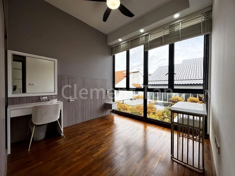 4 Bed Terraced House (Landed) for Rent in  Alana - Image 12