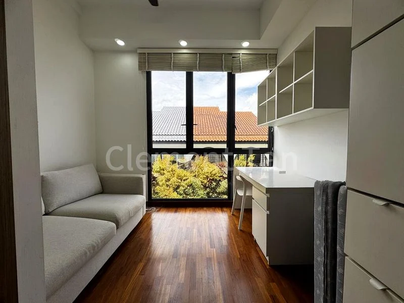 4 Bed Terraced House (Landed) for Rent in  Alana - Image 10