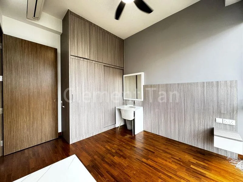 4 Bed Terraced House (Landed) for Rent in  Alana - Image 11