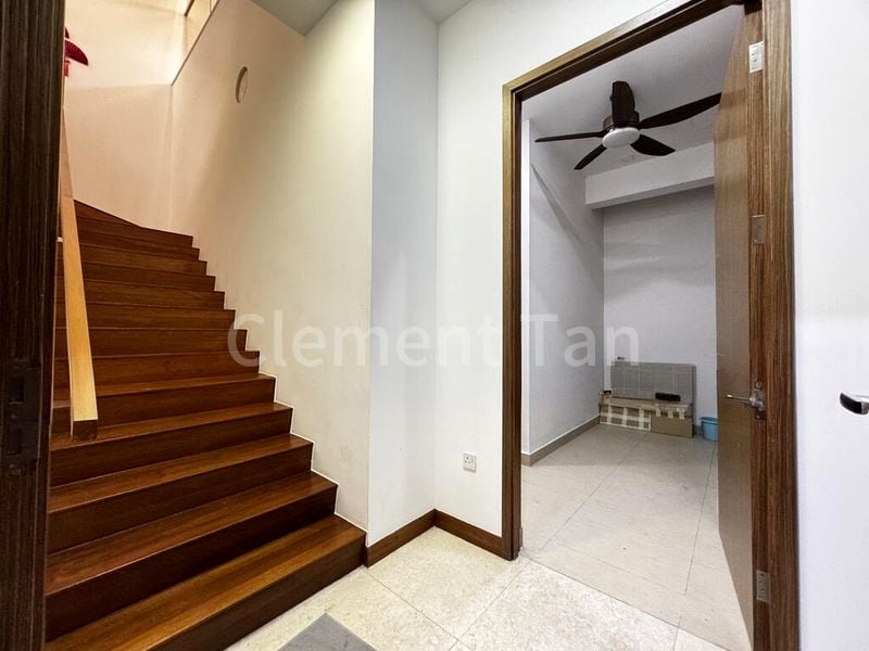 4 Bed Terraced House (Landed) for Rent in  Alana - Image 1