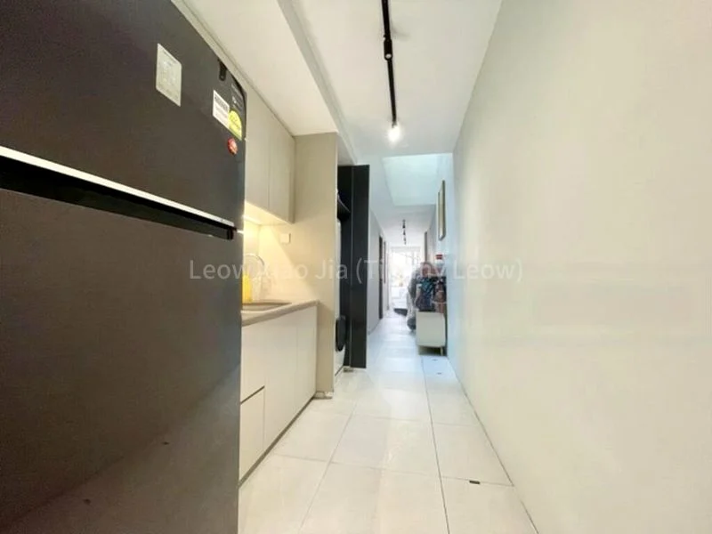 6 Bed Terraced House (Landed) for Sale in  Teacher's Housing Estate - Image 2