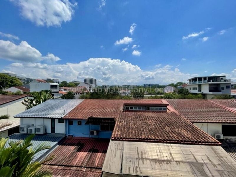 6 Bed Terraced House (Landed) for Sale in  Teacher's Housing Estate - Image 1