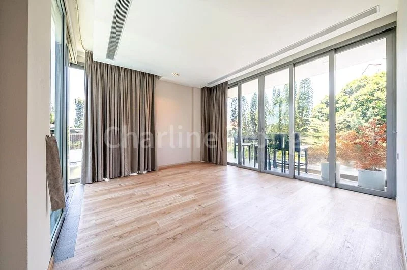 7 Bed Bungalow (Landed) for Rent in  Paradise Island - Image 16