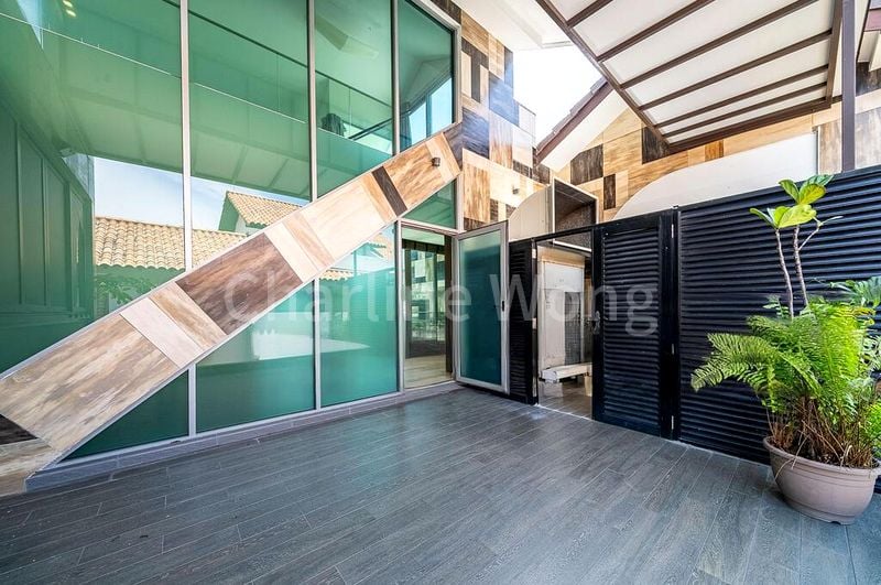 7 Bed Bungalow (Landed) for Rent in  Paradise Island - Image 14