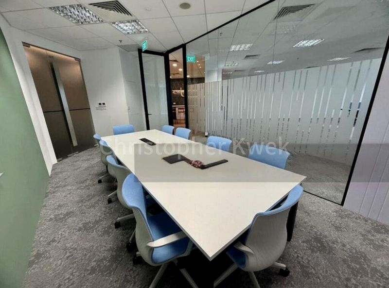 Office for Rent: Plus 2,000 sq ft Office Space, 123 Main Street, Downtown Complex - Image 3