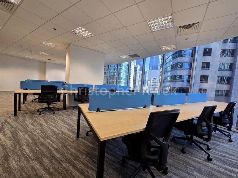 Office for Rent: Plus 2,000 sq ft Office Space, 123 Main Street, Downtown Complex - Image 8