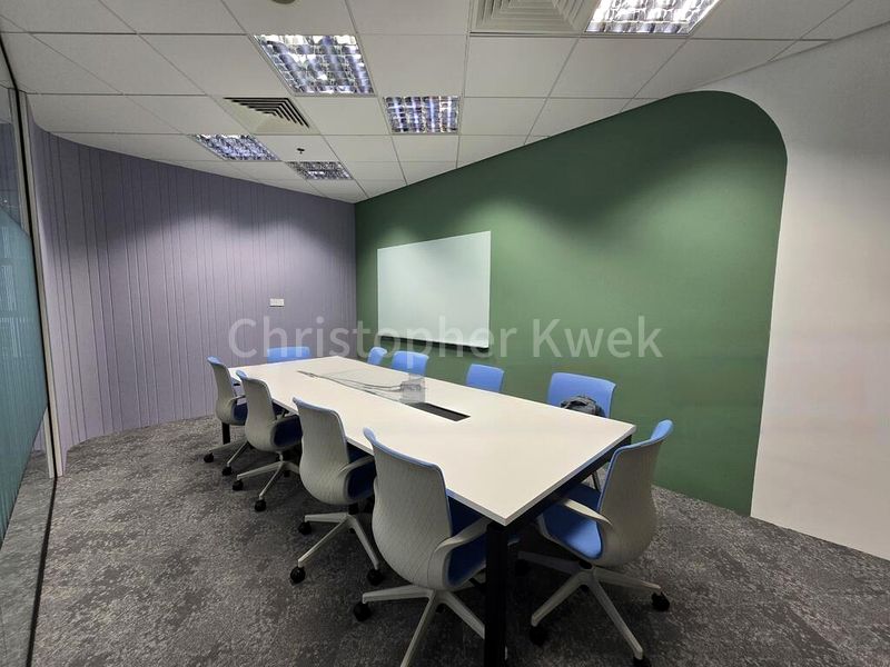 Office for Rent: Plus 2,000 sq ft Office Space, 123 Main Street, Downtown Complex - Image 6