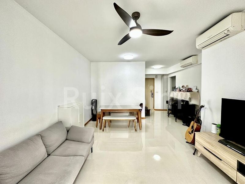 3 Bed Executive Condo for Rent in  Forestville - Image 1