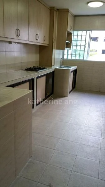 3 Room (3NG) HDB for Rent in 303 Serangoon Avenue 2 - Image 6