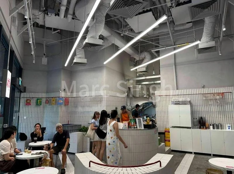 Food & Beverage for Rent: Corner F&B Unit on Club Street for Lease - Image 3