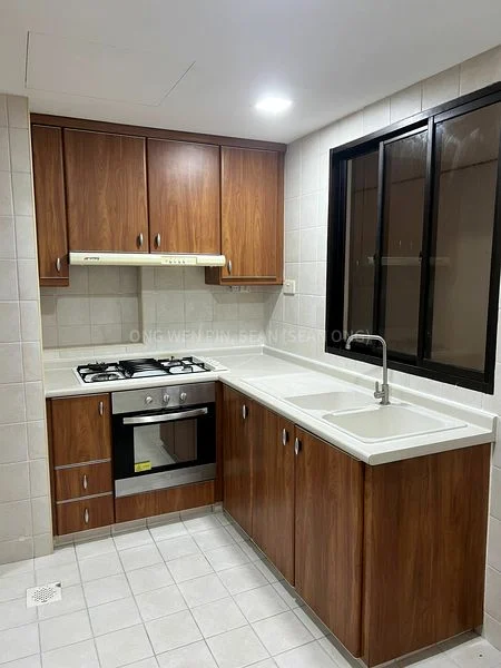 2 Bed Condo for Rent in  The Mayfair - Image 9