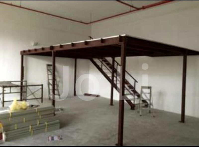 Light Industrial (B1) for Sale: The Commerze @ Irving - Image 2