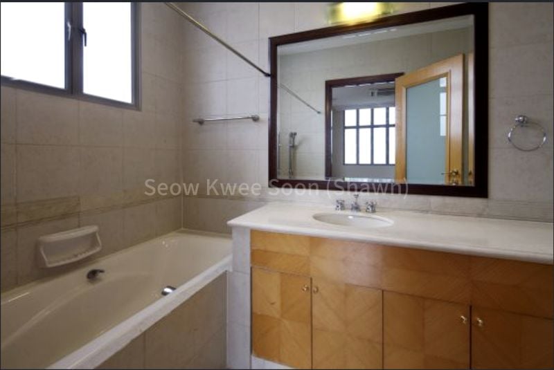 6 Bed Good Class Bungalow (Landed) for Rent in  Villas Holland - Image 12