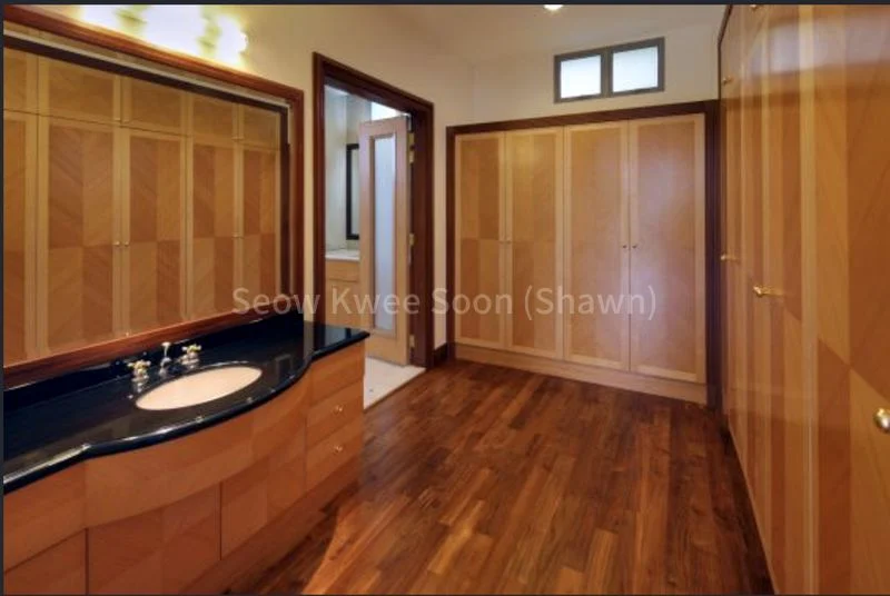 6 Bed Good Class Bungalow (Landed) for Rent in  Villas Holland - Image 11