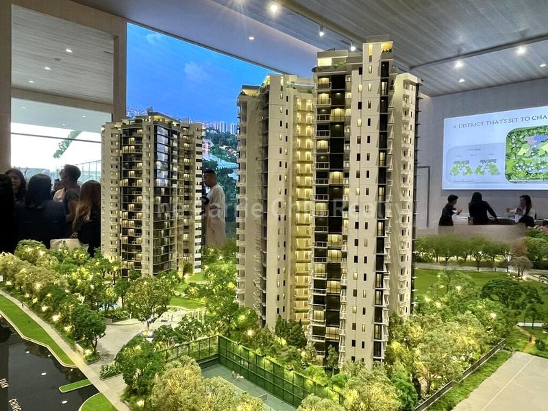 4+1 Bed Condo for Sale in  The LakeGarden Residences - Image 1