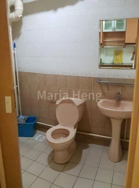 Executive HDB for Sale in  415 Sembawang Drive - Image 3
