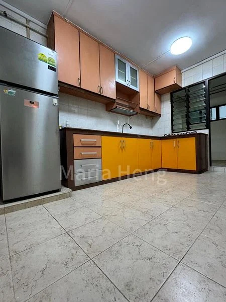 Executive HDB for Sale in  415 Sembawang Drive - Image 8
