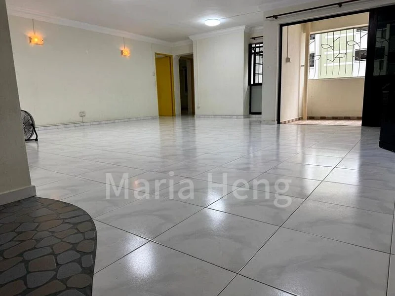 Executive HDB for Sale in  415 Sembawang Drive - Image 6