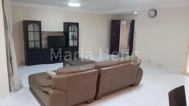 Executive HDB for Sale in  415 Sembawang Drive - Image 2