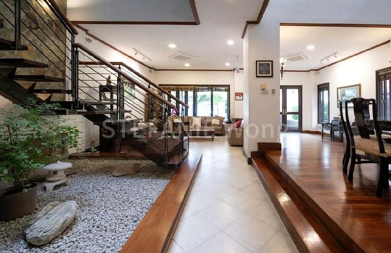 6 Bed Semi-Detached House (Landed) for Sale in Mount Sinai Crescent - Image 10