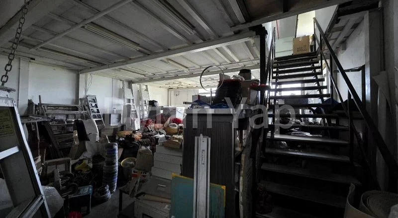 Light Industrial (B1) for Rent: Eldix - Image 4