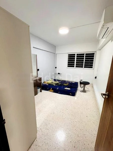 Common Room (HDB) for Rent in  211 Bukit Batok Street 21 - Image 1