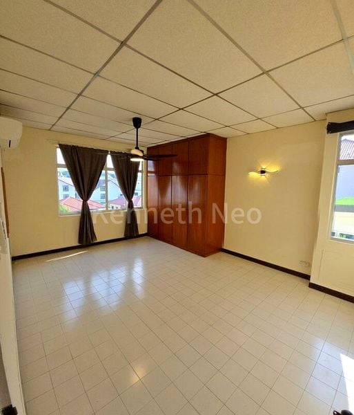 5 Bed Bungalow (Landed) for Rent in  Toh Estate - Image 2