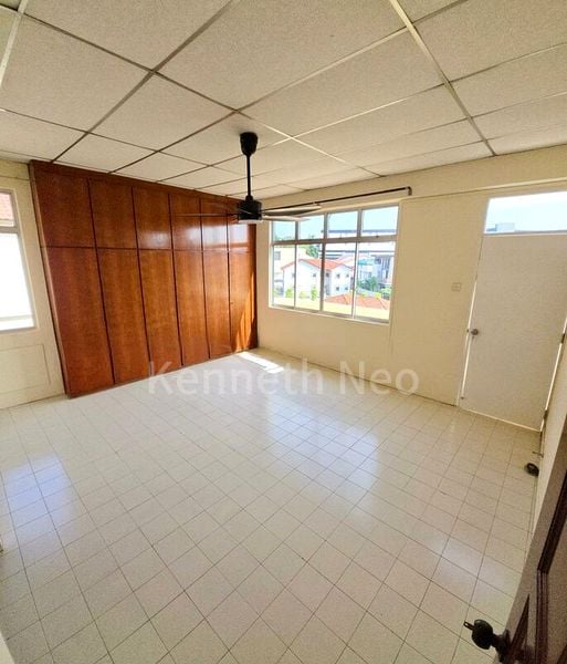 5 Bed Bungalow (Landed) for Rent in  Toh Estate - Image 12