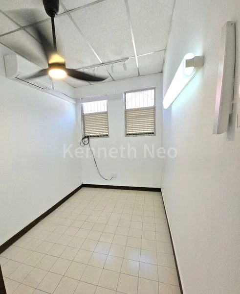 5 Bed Bungalow (Landed) for Rent in  Toh Estate - Image 7