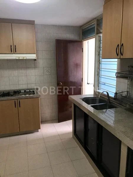 3 Bed Condo for Rent in  Eng Kong Green - Image 1
