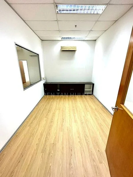 Light Industrial (B1) for Rent: Ubi Techpark - Image 2