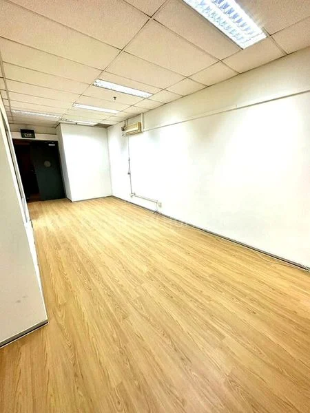 Light Industrial (B1) for Rent: Ubi Techpark - Image 1