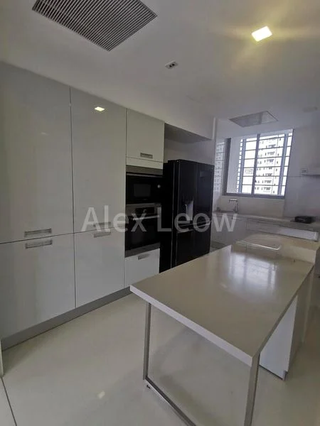 3 Bed Condo for Sale in  The Tate Residences - Image 12