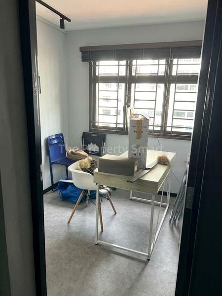 Common Room (HDB) for Rent in  59 Marine Terrace - Image 5
