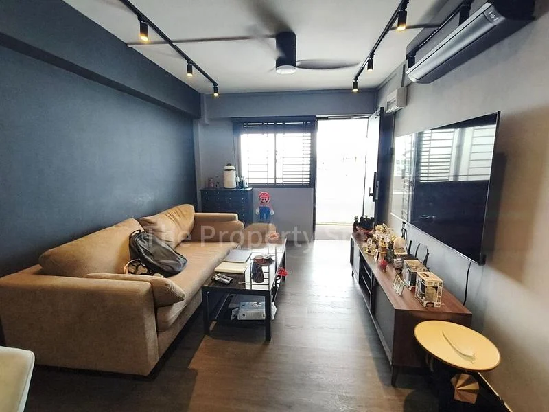 Common Room (HDB) for Rent in  59 Marine Terrace - Image 2